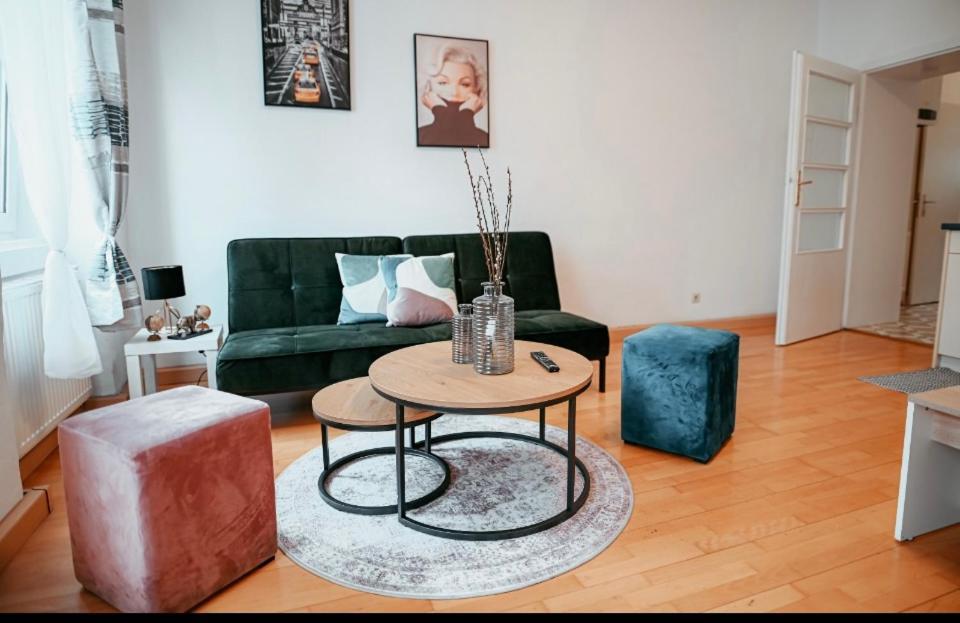 Apartament Raimond 27 *